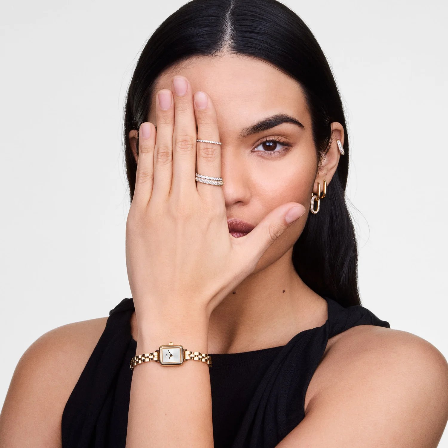 DW00100850_812550453054172-1