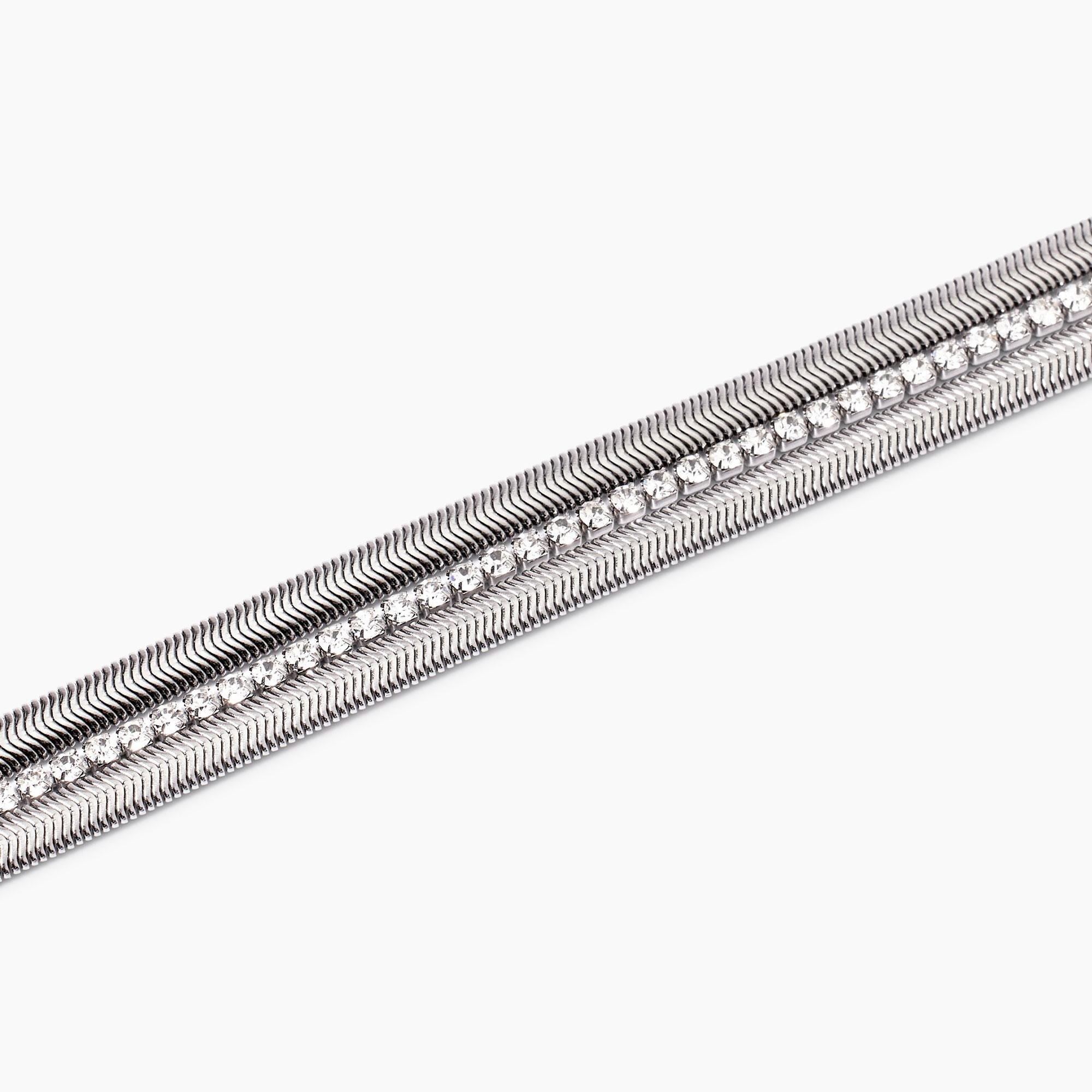 KI831012_812808230104199-1