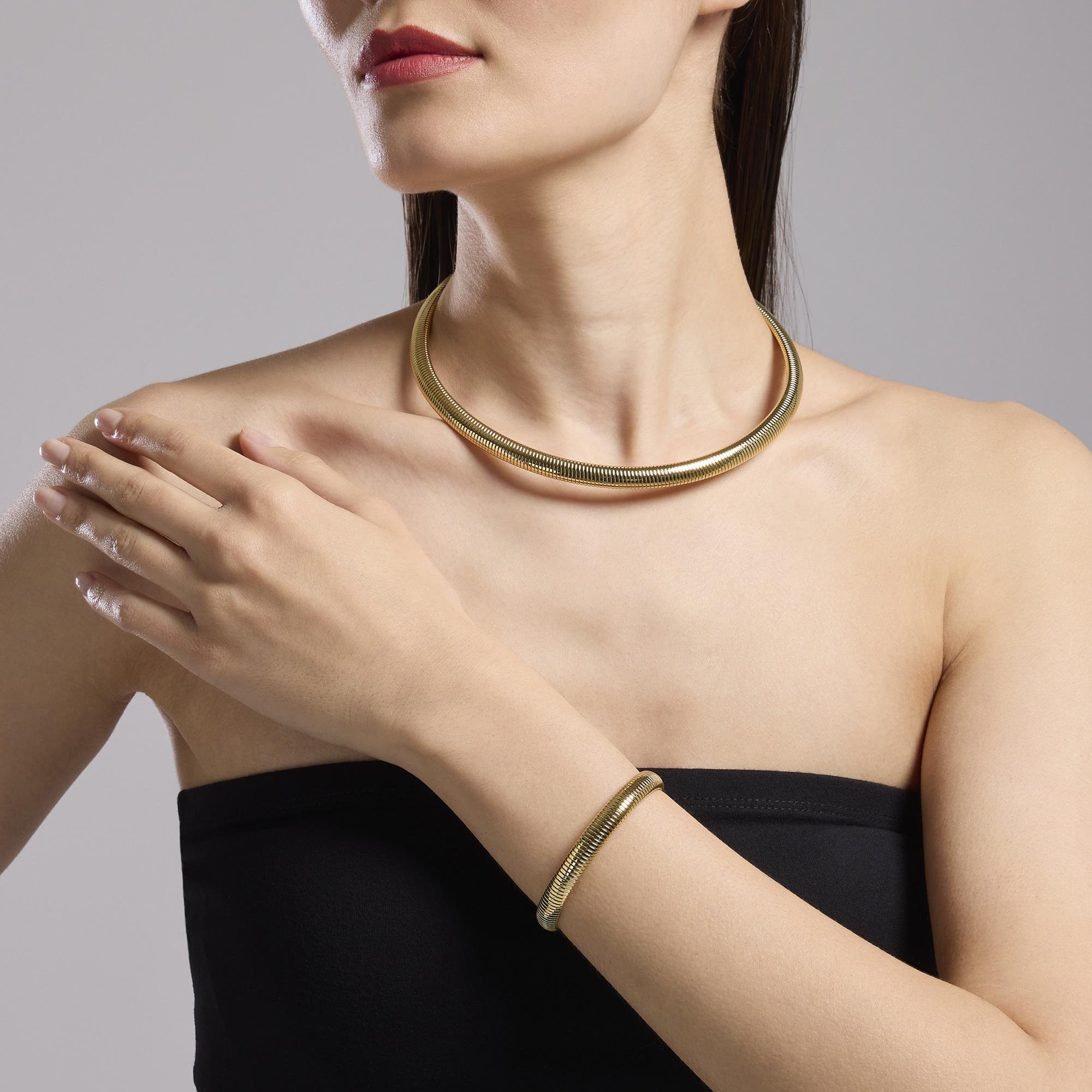 KI831054_803670482152393-1